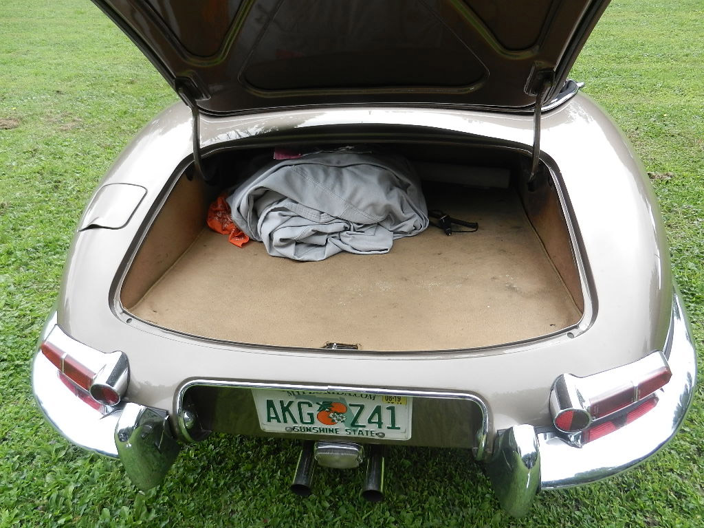 Donovan Motorcar Service Lenox MA Classic Car Restoration Classic Car Sales 1961 Jaguar XKE OTS
