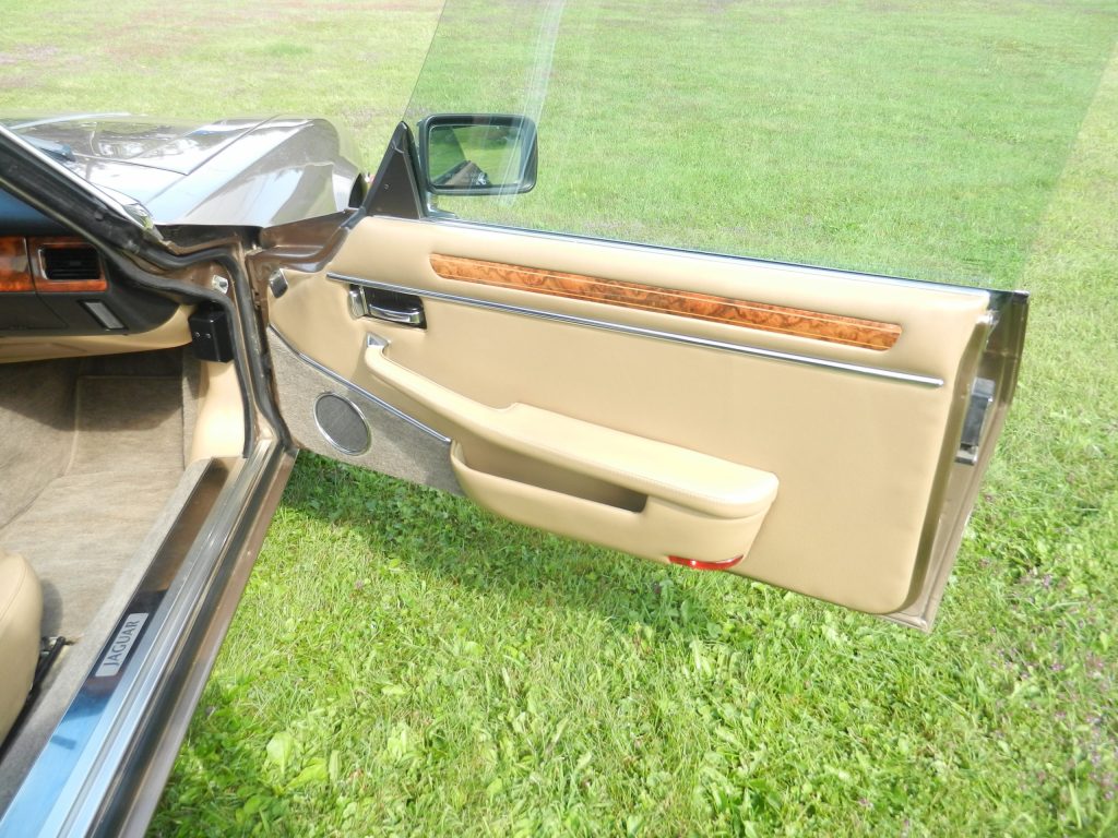 1990 XJS Convertible 08052023 (9)
