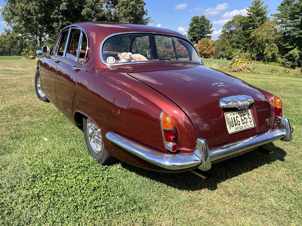 Jaguar 3.8S Sedan 3